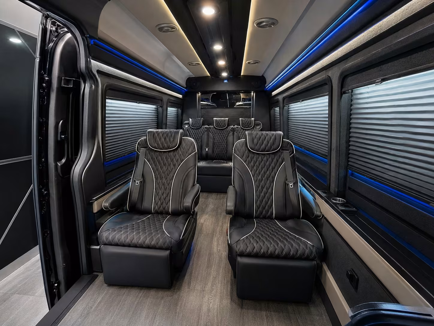 corporate airport shuttle rentals for tustin businesses