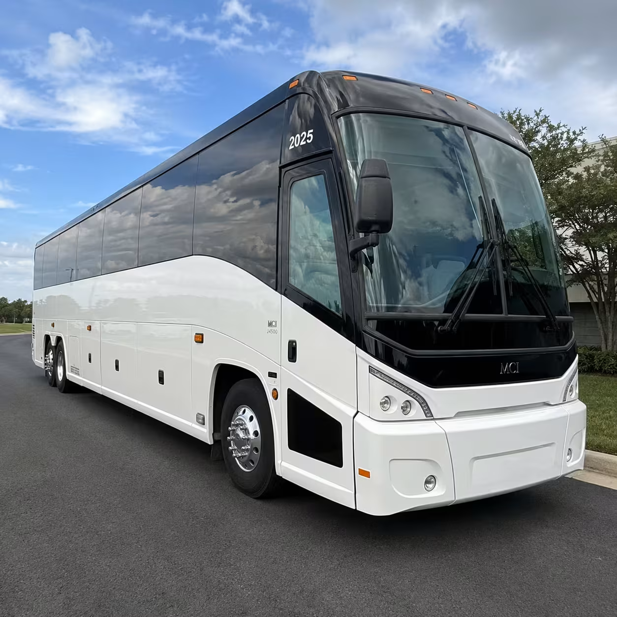event transportation bus rentals in tustin
