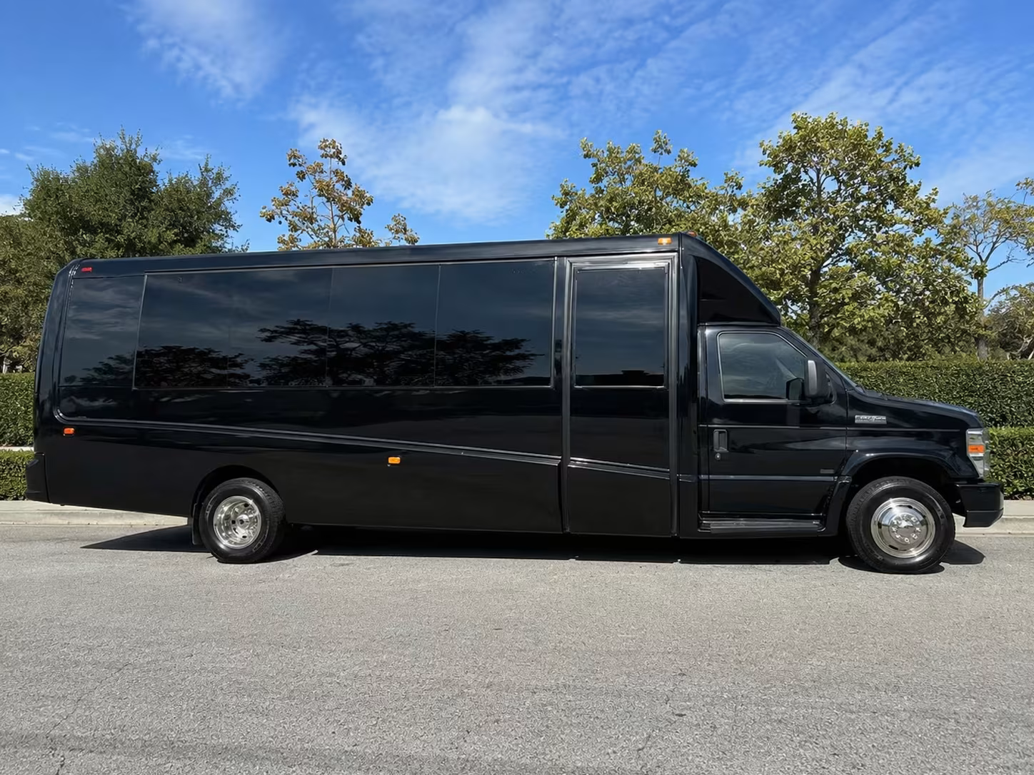 tustin metrolink station minibus rentals for employee commutes